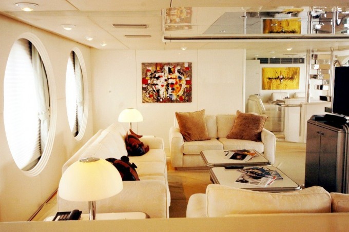 Motor yacht Lady Arraya -  Salon Seating